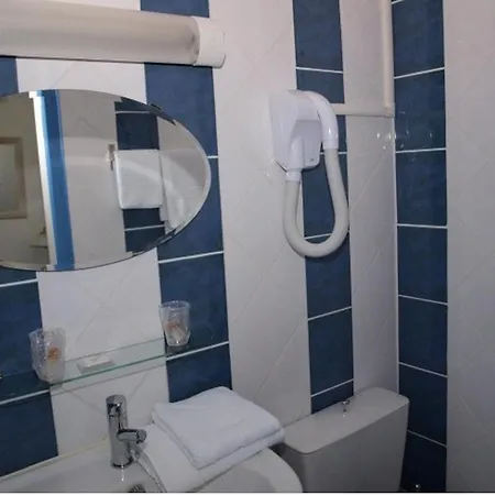 Hotel Hotel - Restaurant Le Bon Duc 2*